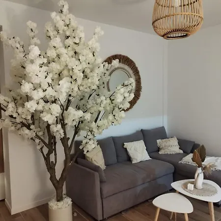 Hébergement de vacances Maison Chaleureuse En Bord De *