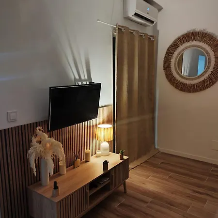 Maison Chaleureuse En Bord De *